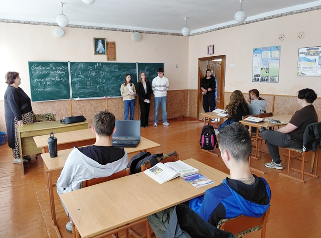 Зустріч з випускними класами